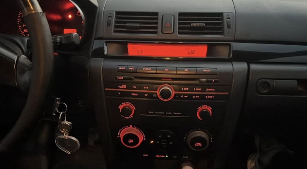 Mazda 3 1.6 HDI em excelente estado