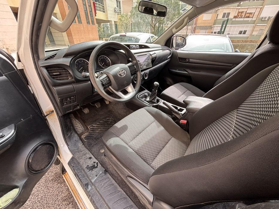 Toyota Hilux 4x4 Cab Extra 3 Lug