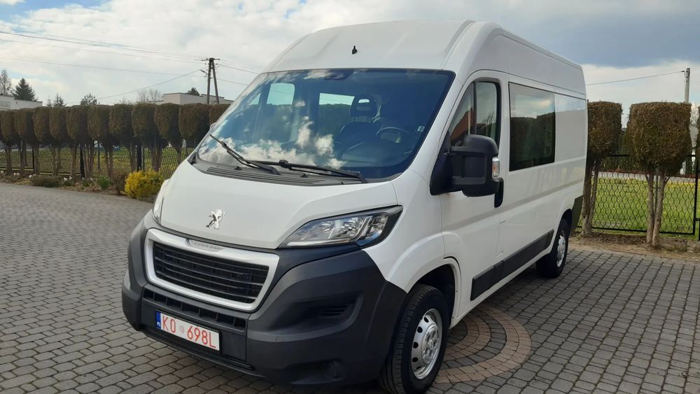 Peugeot Boxer Brygadówka  6 osób2.0 Blue-HDi 333 L2H2 Access