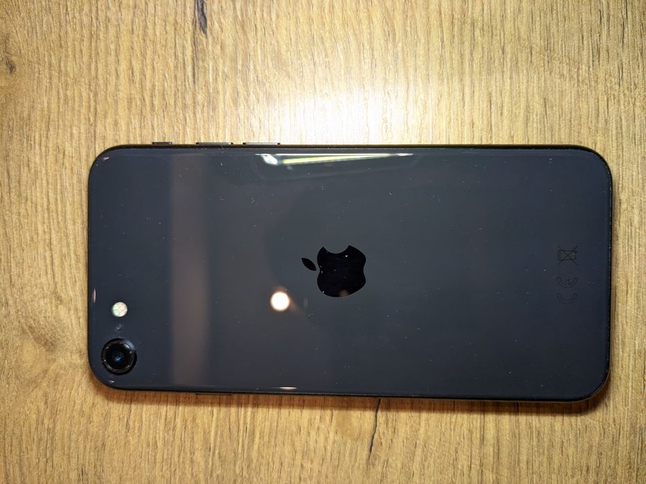 iPhone SE 2gen (2020) 64GB czarny stan idealny