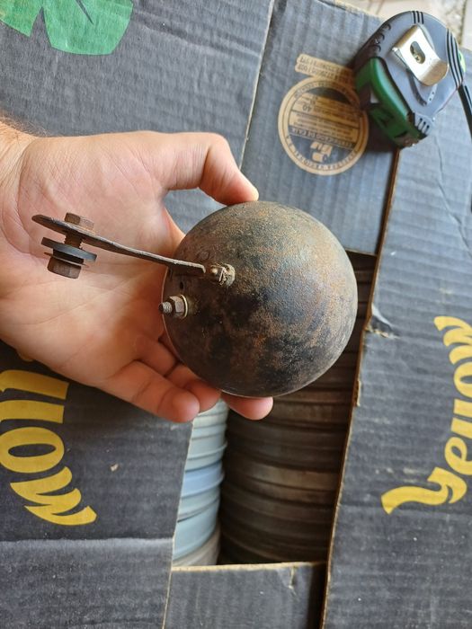 Zabytkowa lampa rowerowa staroć antyk zabytek