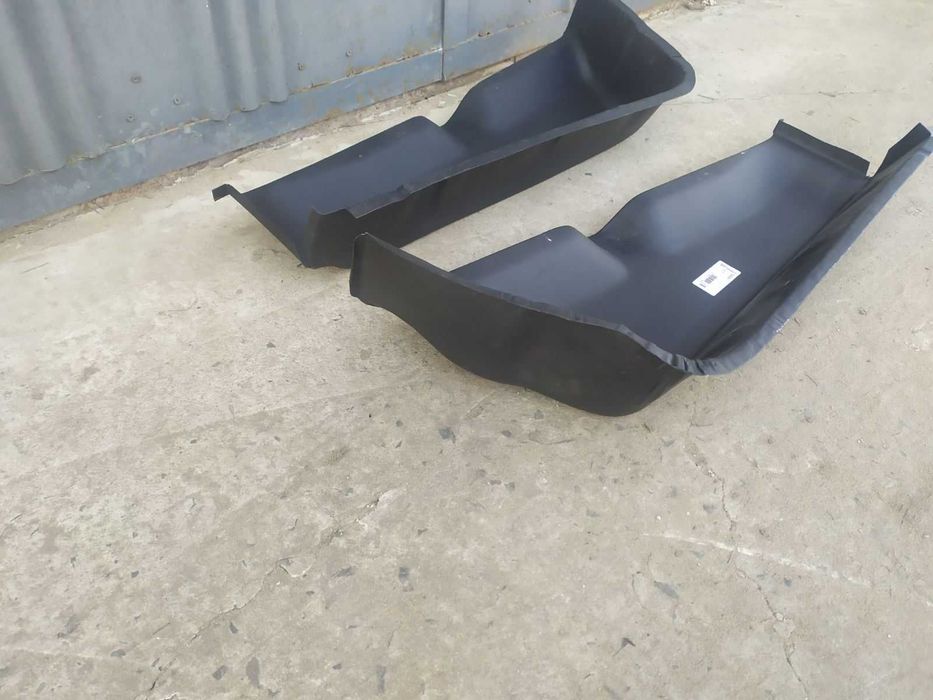 Підножка подножка підніжка  Mercedes Benz Sprinter 901-903 Volkswagen LT до 2006  Фольксваген ЛТ Мерседес Спрінтер 901 Рем частини Пороги арки