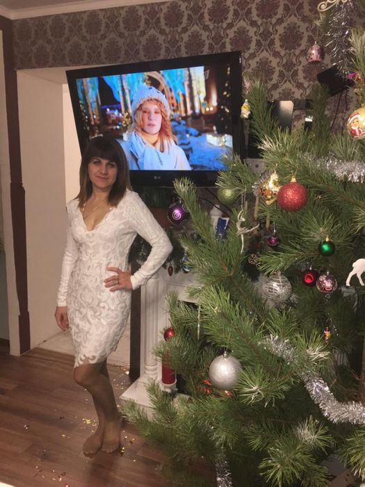 Продам нарядное платье 44р