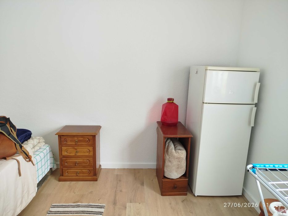 Quarto individual ou casal para arrendar