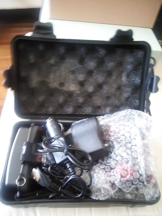 Lanterna Em aluminio lacado de led com bateria