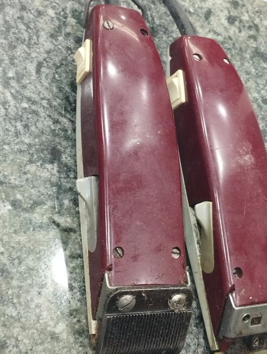 Duas maquina de cortar cabelo alemãs