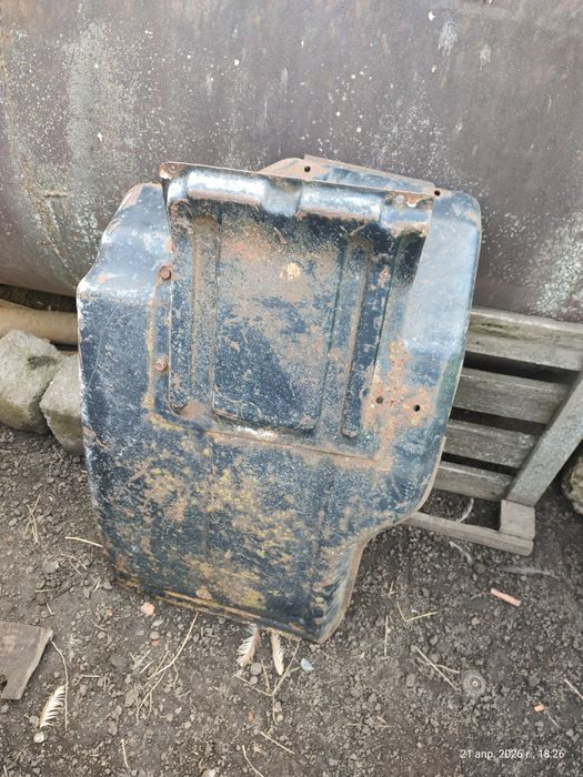 Продам задні крила камаз 5320