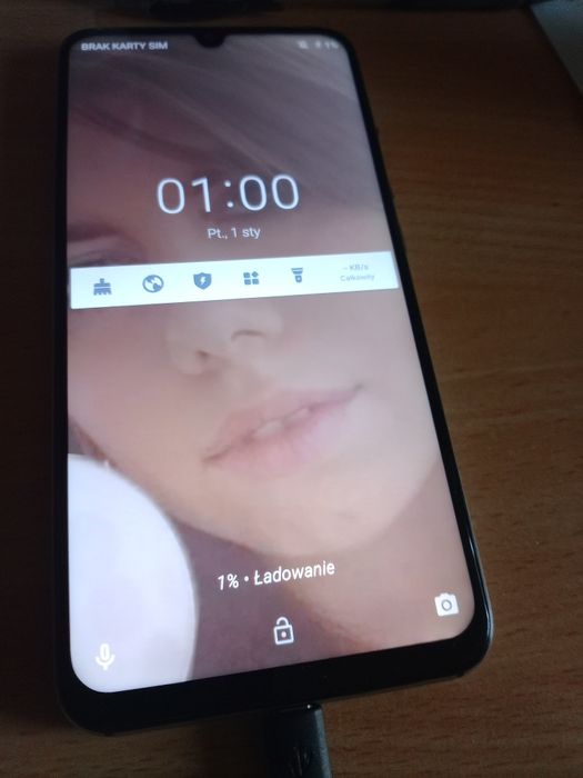 Telefon Umidigi A5 Pro.