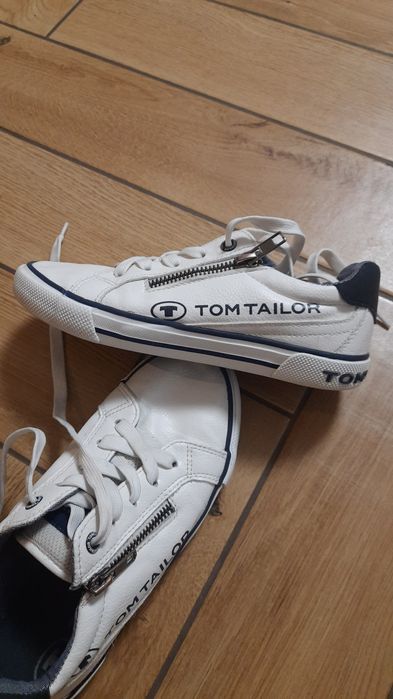 Trampki chłopięce roz 33