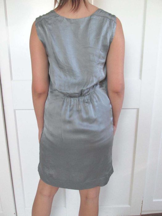 Massimo Dutti szara srebrna sukienka jedwabna jedwab silk S M 36 38