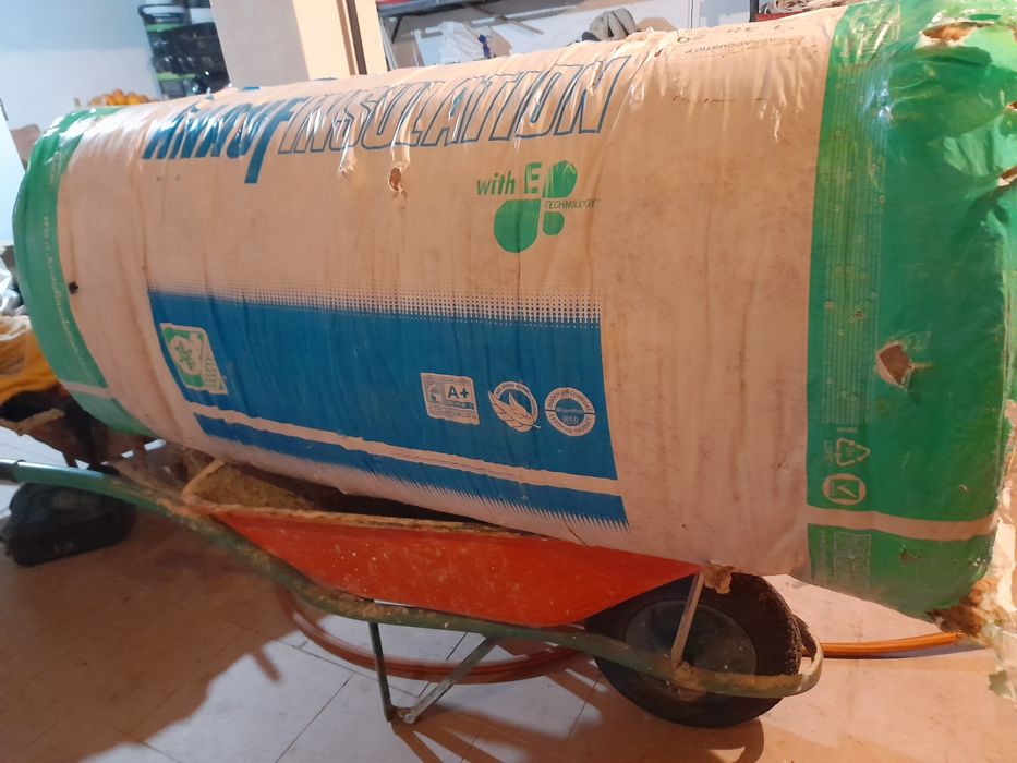 Vendo rolo de lã de rocha