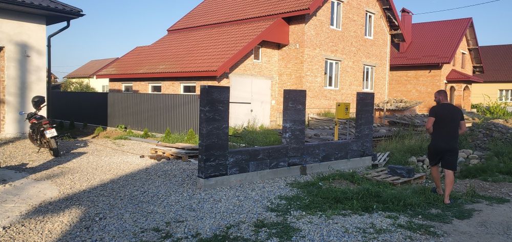 Паркани огорожі  ,бетон