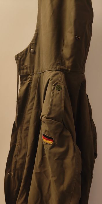 Kurtka wojskowa bundeswehr z flagami