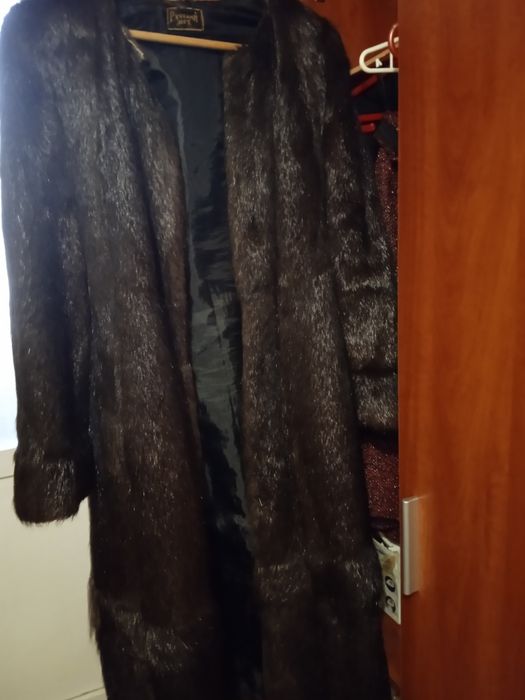 Шуба б/у нутрия стрижена для ремонта