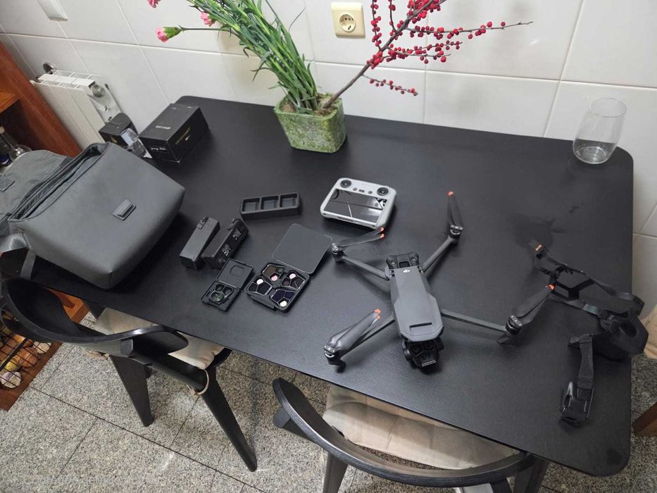 DJI Mavic 3 Pro (Fly More)