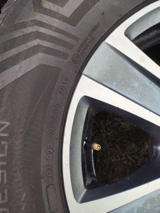 6x139.7 7.5j 17" Toyota Hillux nr182