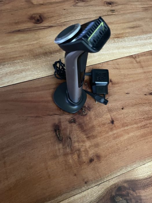 Maszynka Philips OneBlade Pro QP6520/20 – stan bdb, pełny zestaw