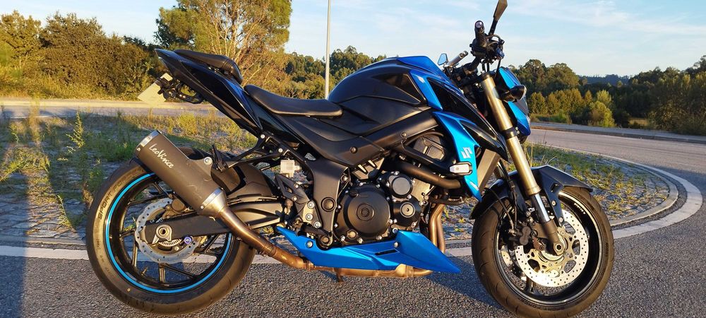 Suzuki gsx-s 750
