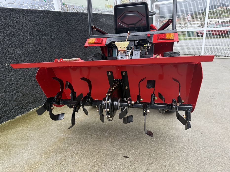 Mini trator a diesel 4x4