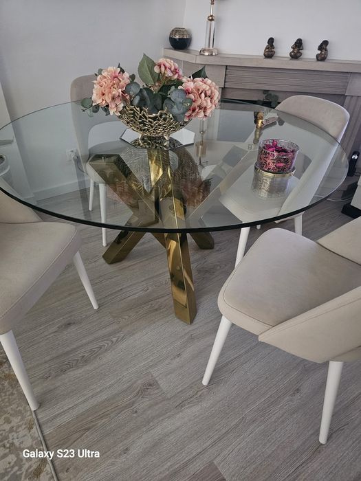 Mesa de Sala e Cadeiras