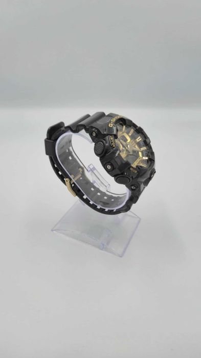 Zegarek Casio G-Shock GA-710 – sportowy, wstrząsoodporny