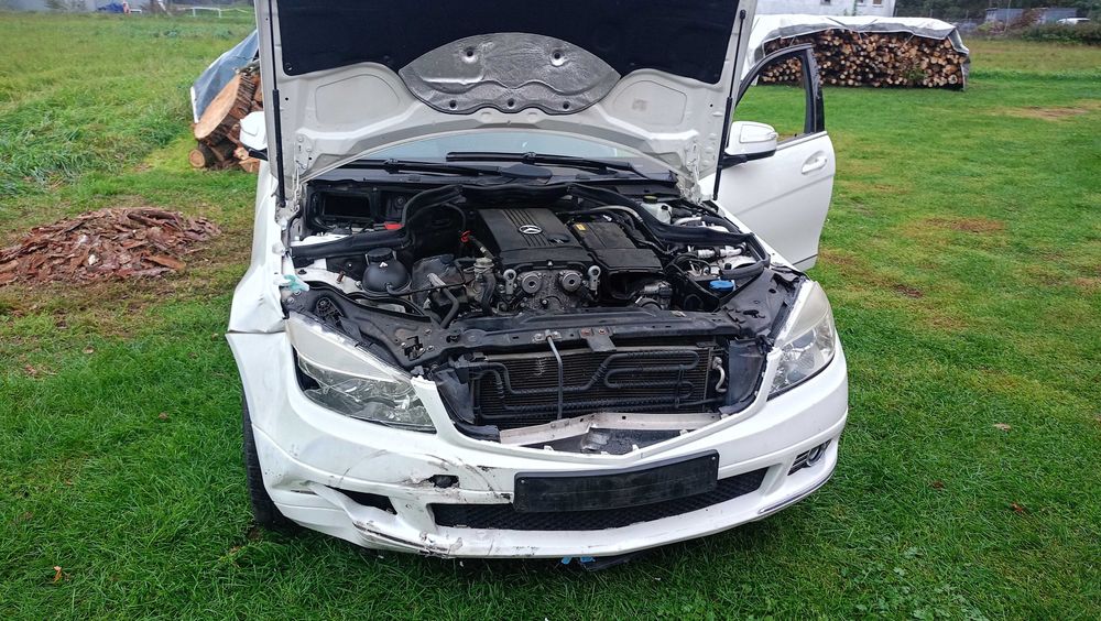 Mercedes c 204 1.8 kompresor w całości