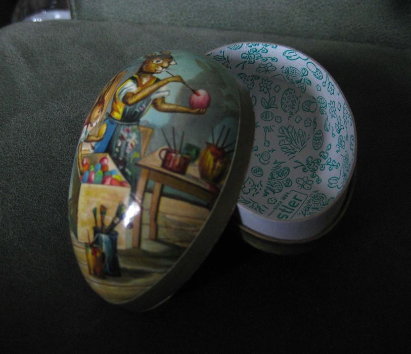 Egg-shaped Packaging with Easter Bunny Images423971656293437441