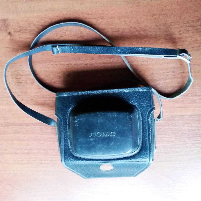 Раритетний фотоапарат "Зміна-8М" в шкіряному футлярі