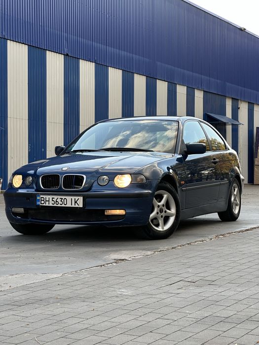 Сохранилась очень хорошо,кузов в ДТП не участвовал,по кругу все стекла родные включая лобовое,корозии нет,двигатель коробка ходовая обслужены,кожаный салон в збереженном состоянии,силушки с боковой поддержкой как влитой,дорогу держит как укопанная,в управлении острая и маневренная,комплектация с климатом,круизом,мультируль,електо-подьемники стекол,Електро зеркала,переоформление