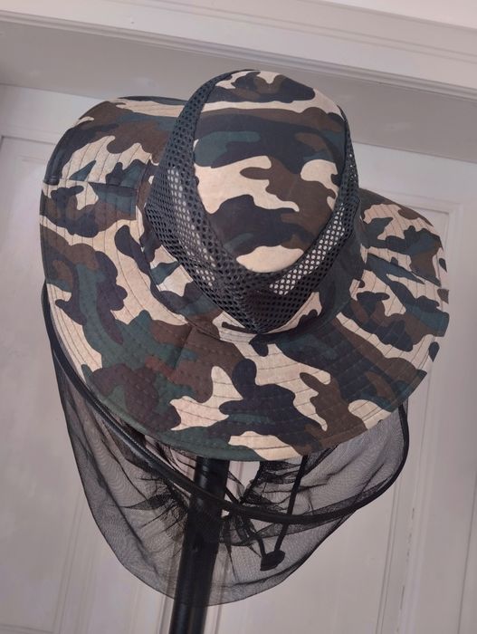 Новий капелюх з антимоскітною сіткою