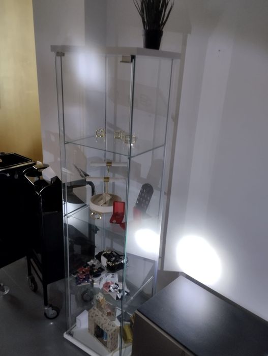 Venda urgente de todo o recheio de salão de beleza