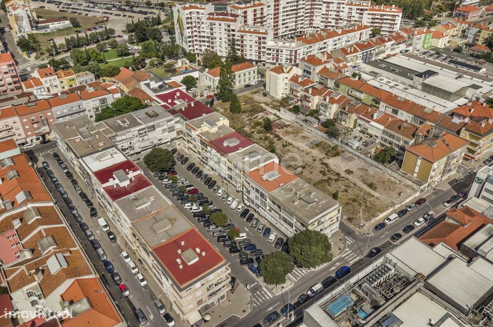 T2 na Venda Nova a 5mins da estação Amadora Este