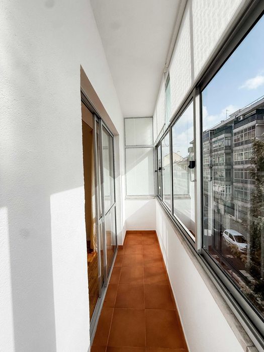 T2 -Fantástico as Portas de Benfica. Arrenda-se