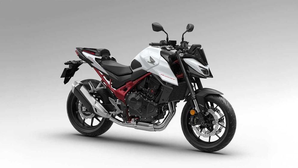 Realizuj marzenia ucieknij od zimy, wypożycz Tenere 7 Malaga