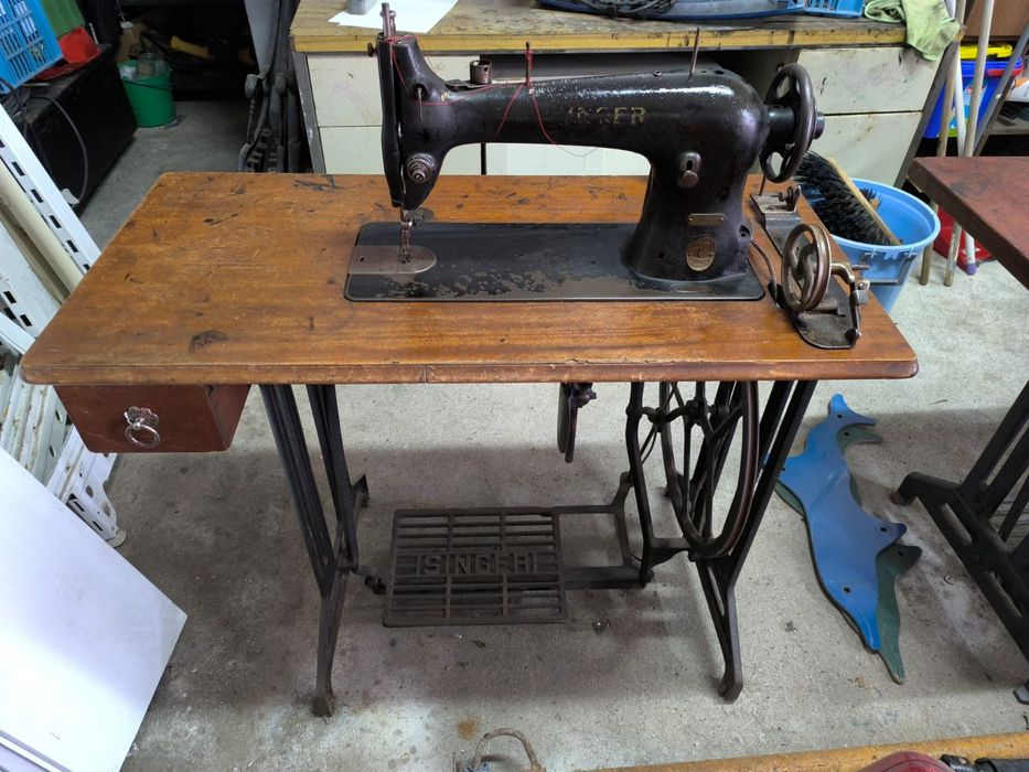 Máquina Singer para desocupar