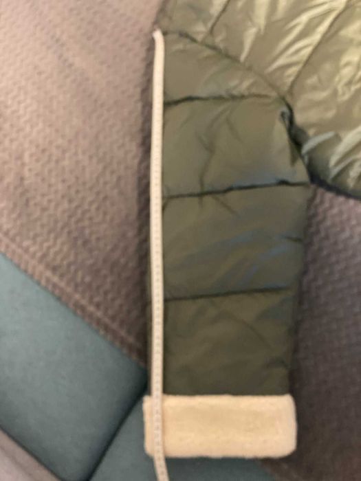 Зимова жіноча куртка