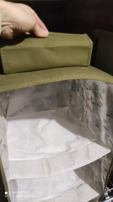 Wiszące półki do szafy