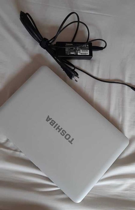 Pc Toshiba -  Windows 8 - intel core i3