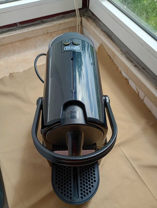 Máquina de Café Nespresso Delonghi