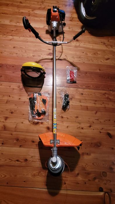 Kosa podkaszarka wykaszarka nowa