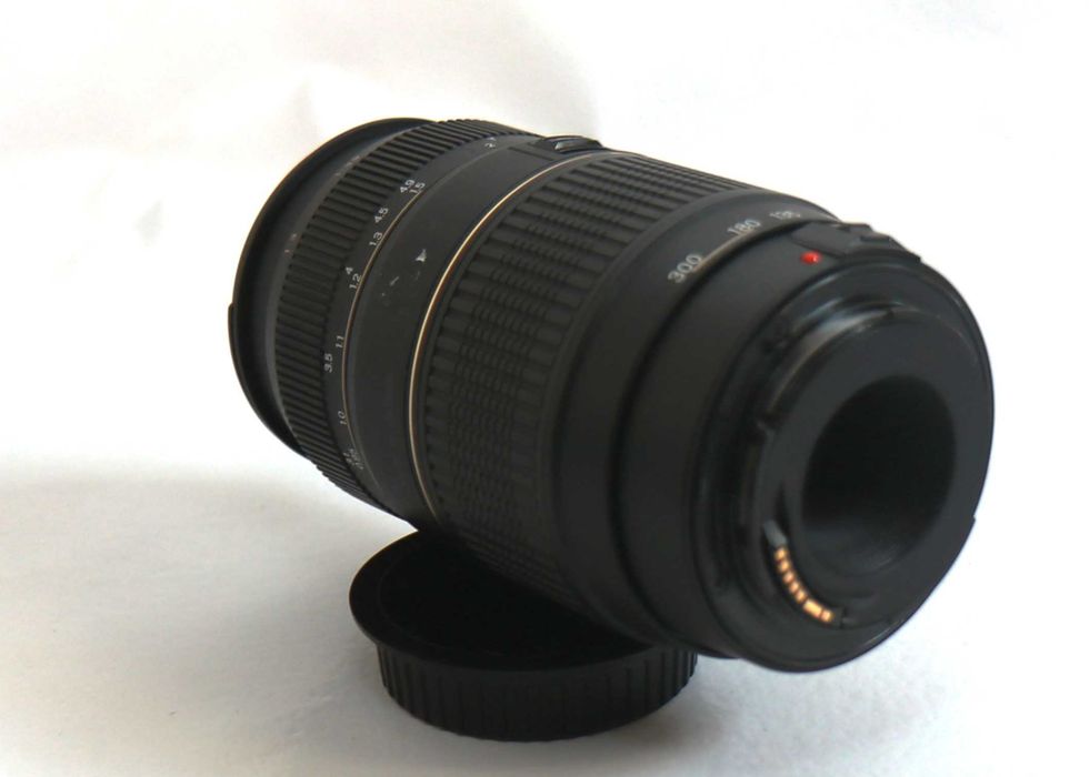 Lente Tamron AF 70-300mm LD Di TELE-MACRO SEM FOCO