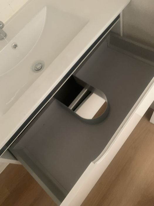 Movel c/lavatorio e espelho