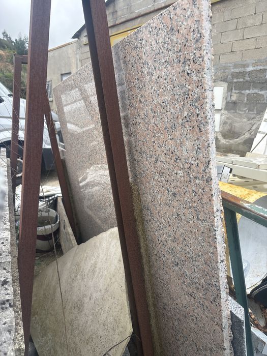 Vendo pedras varias granitos marmores