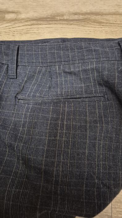 Spodnie selected homme 38/32
Stan bdb