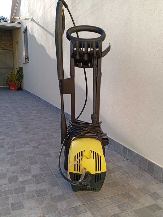 Karcher 390 em excelente estado