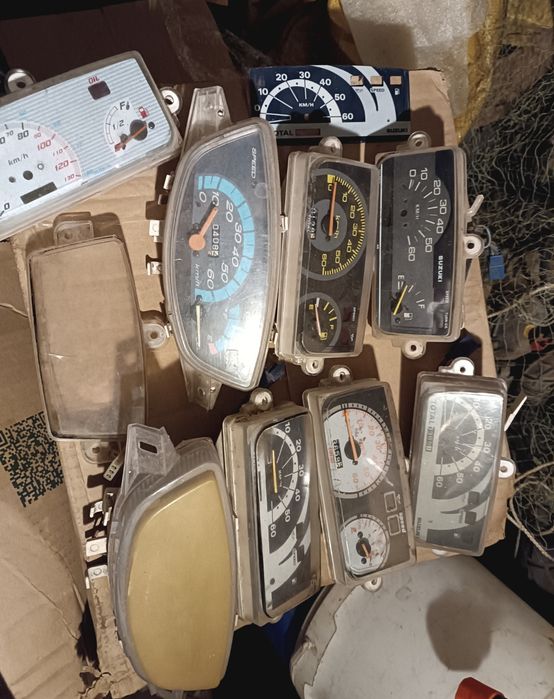 Продам комутатори на сузукі летс 1-2-3, сепія ,верде,адрес, на хонду