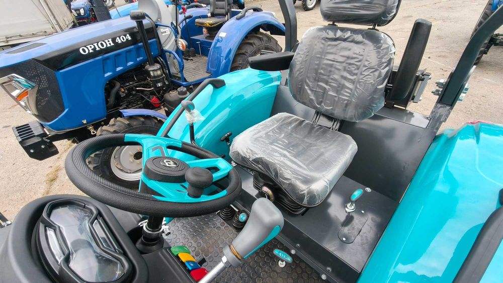 Трактор BULAT TE504R з дашком