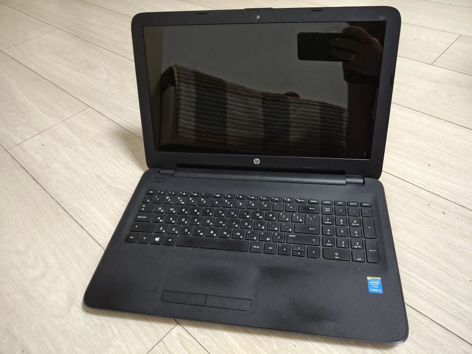 Ноутбук HP 250 G4. RAM 8gb. SSD 120gb. Intel core i3-4005u