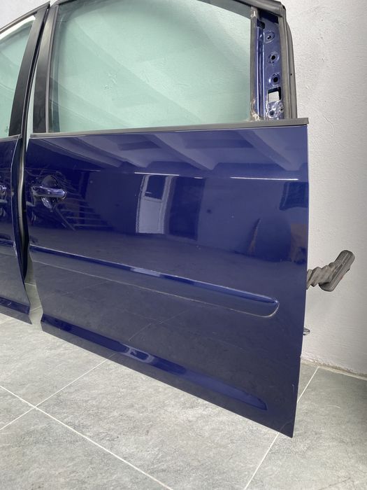 Двері Дверка Volkswagen Touran розборка запчастини