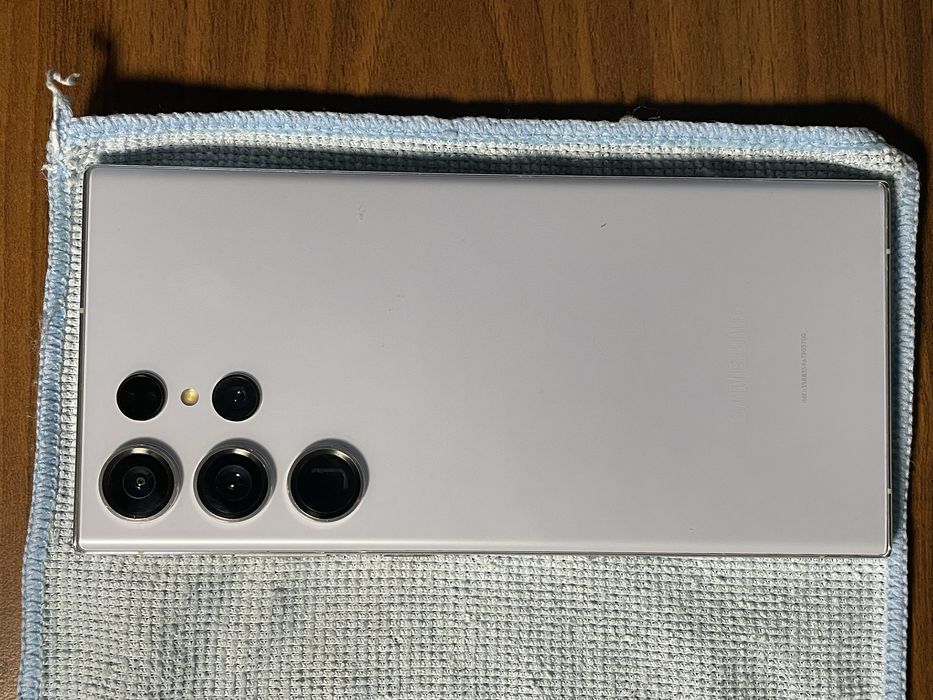 Samsung s23 ultra з дефектом!